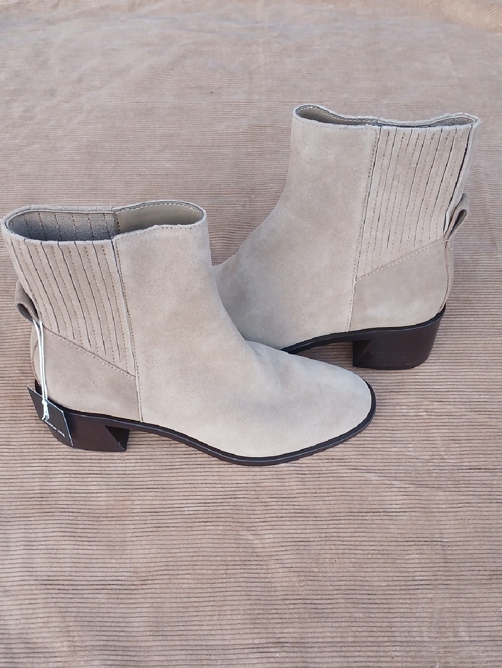 NWT Dolce Vita Linny H2O Waterproof Suede Booties - Truffle - 6.5